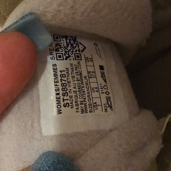 Sperry Womens Cream Winter Boots - Picture 5 of 7